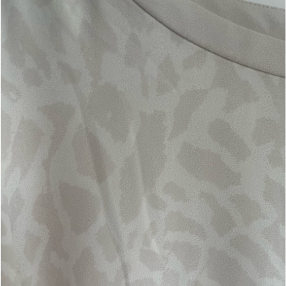 LOFT blouse - Picture 2 of 5